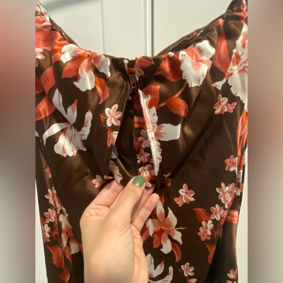 NWT reformation joanne silk midi dress - Picture 6 of 10